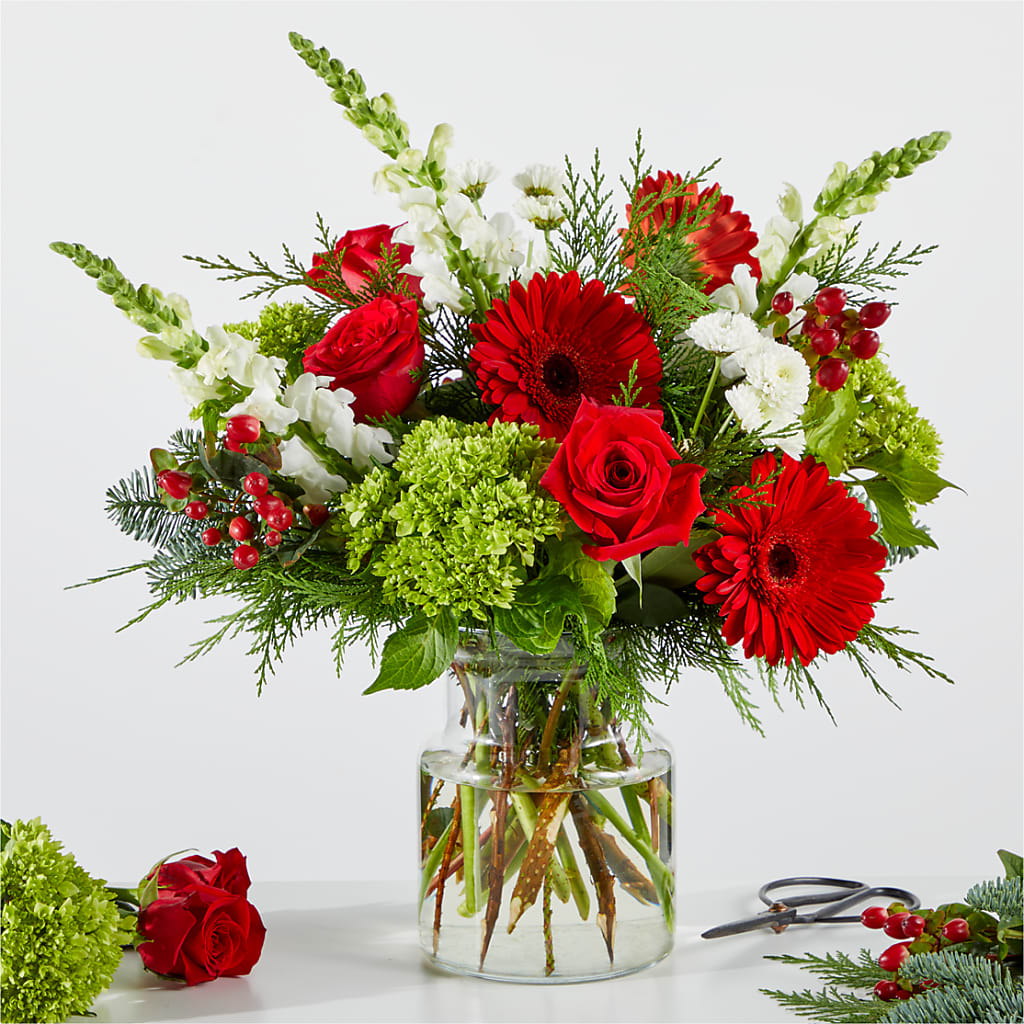 Merry Moment Bouquet – A Florist Original – Moda Flowers, Guaynabo PR