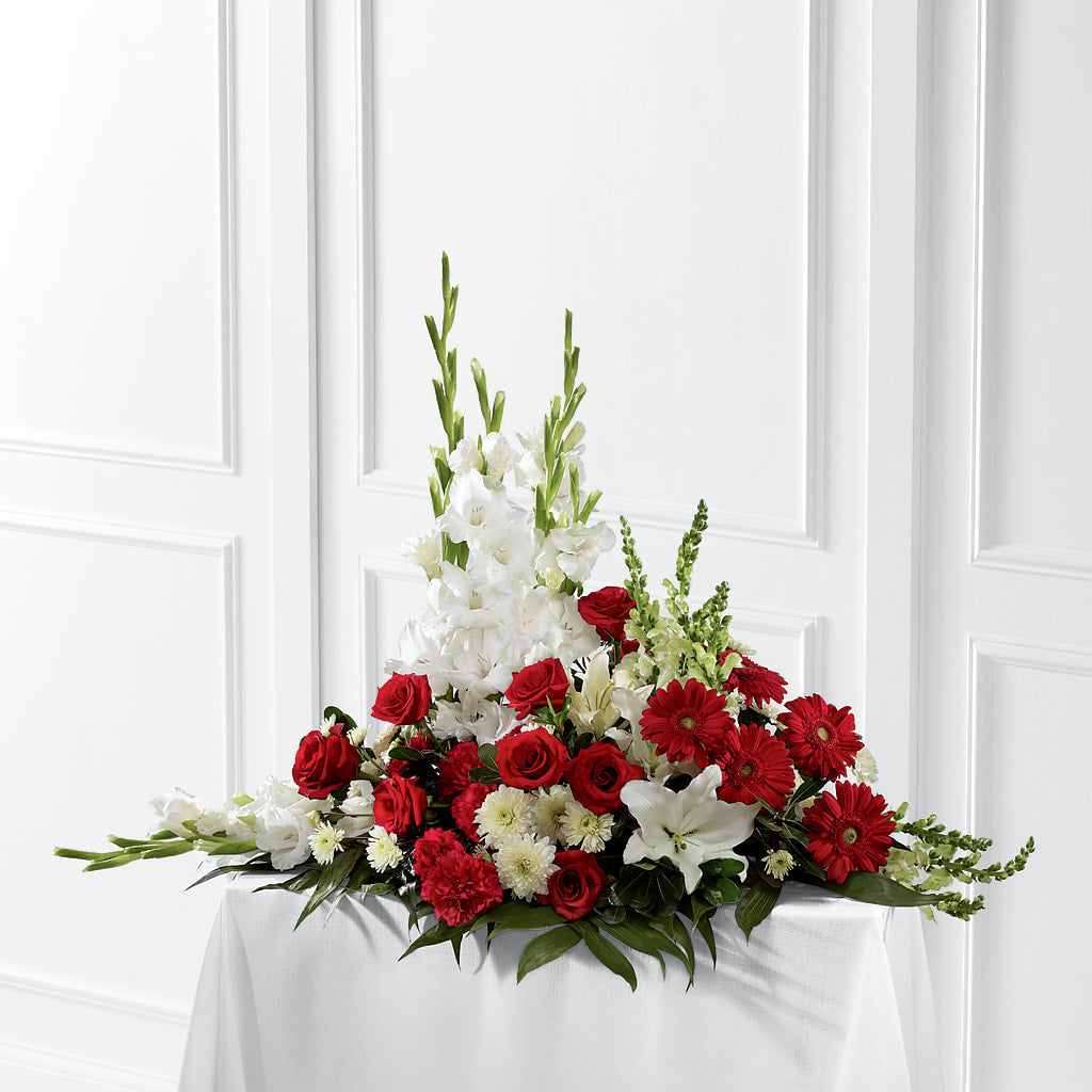 Crimson & White Arrangement – Moda Flowers, Guaynabo PR