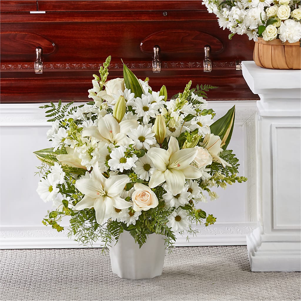 Thoughts of Tranquility Floor Basket – Moda Flowers, Guaynabo PR