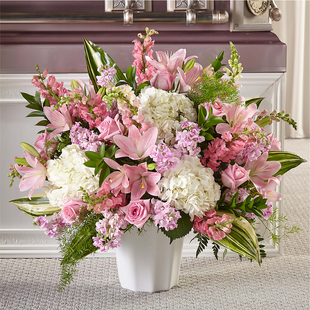 Simply Serene Floor Basket – Moda Flowers, Guaynabo PR