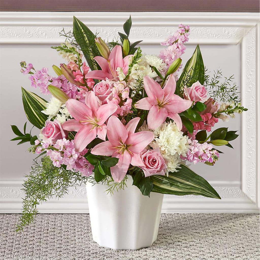 Simply Serene Floor Basket – Moda Flowers, Guaynabo PR