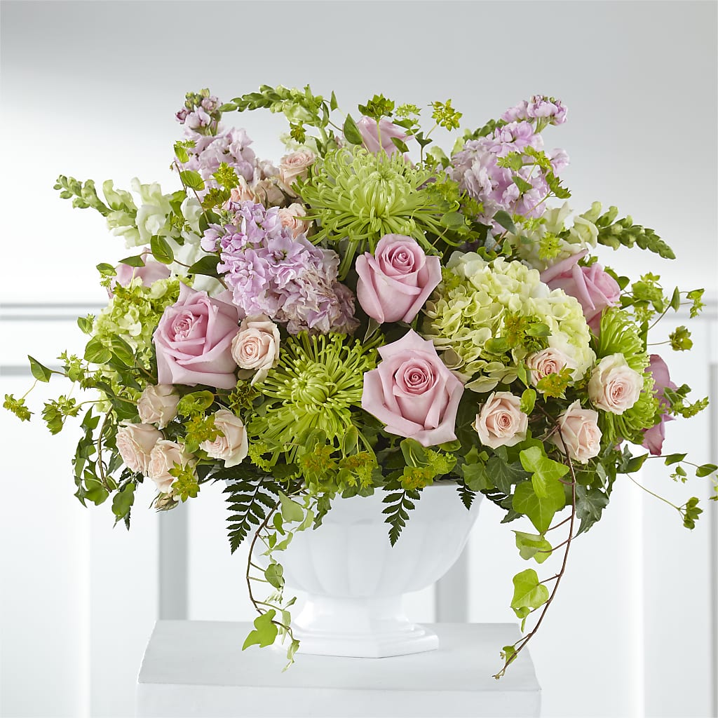 Radiant Embrace Arrangement – Moda Flowers, Guaynabo PR