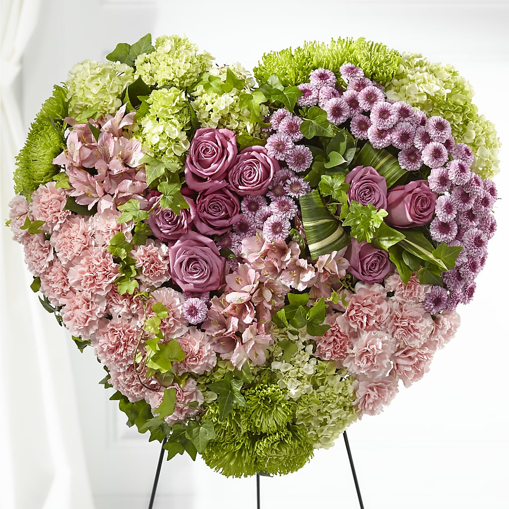 Heartwarming Standing Heart – Moda Flowers, Guaynabo PR