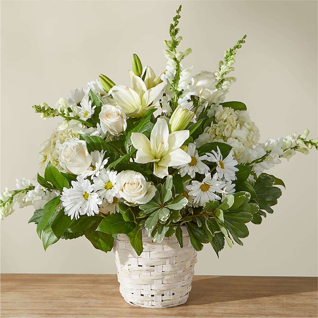 Ivory Elegance Floral Basket – Moda Flowers, Guaynabo PR