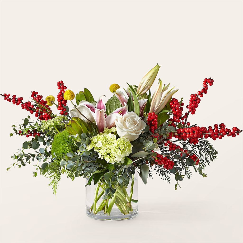 Berry & Bright Bouquet – Moda Flowers, Guaynabo PR