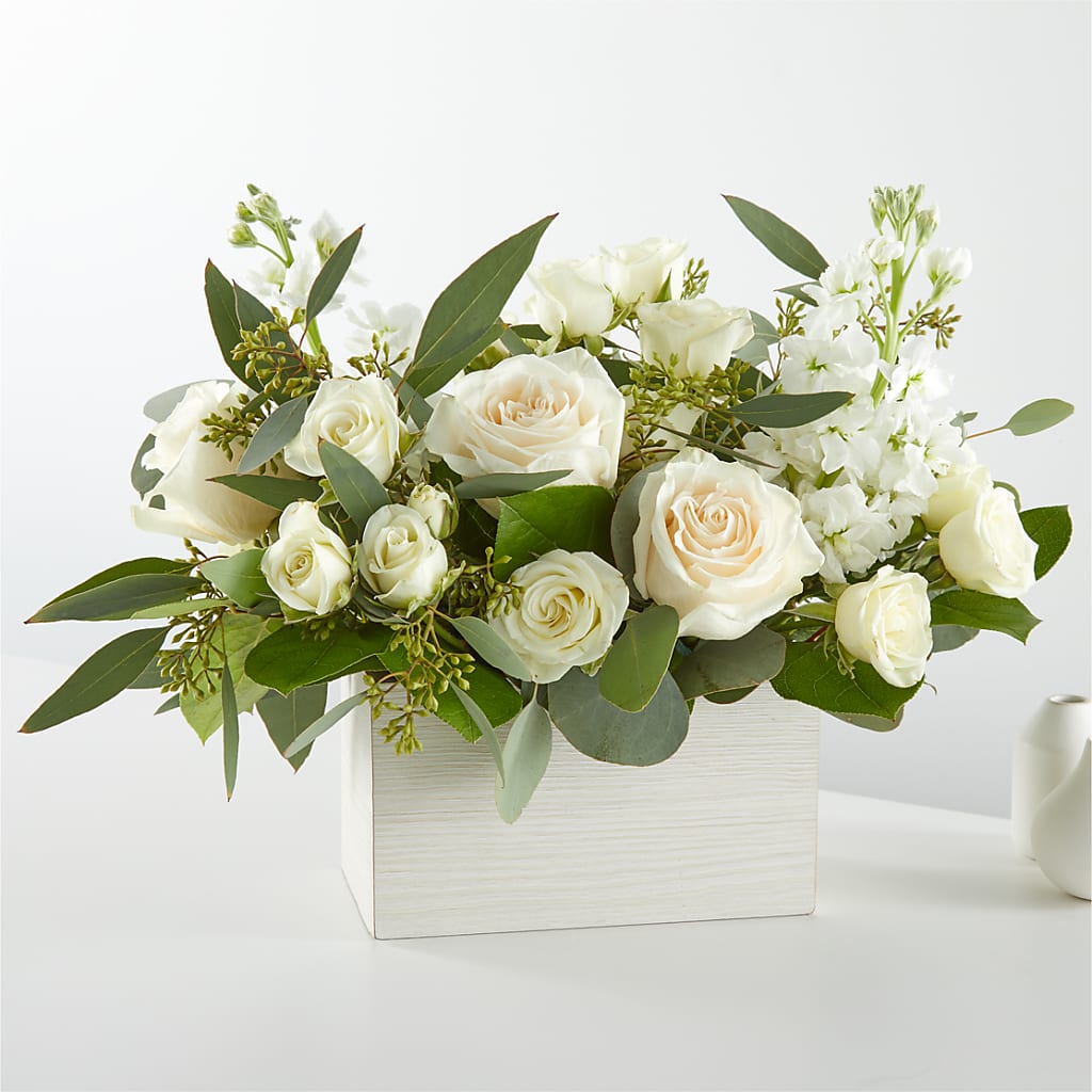 Fresh Linen Box Bouquet –  Moda Flowers, Guaynabo PR