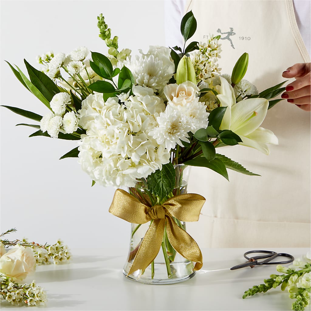 New Beginnings – A Florist Original –  Moda Flowers, Guaynabo PR