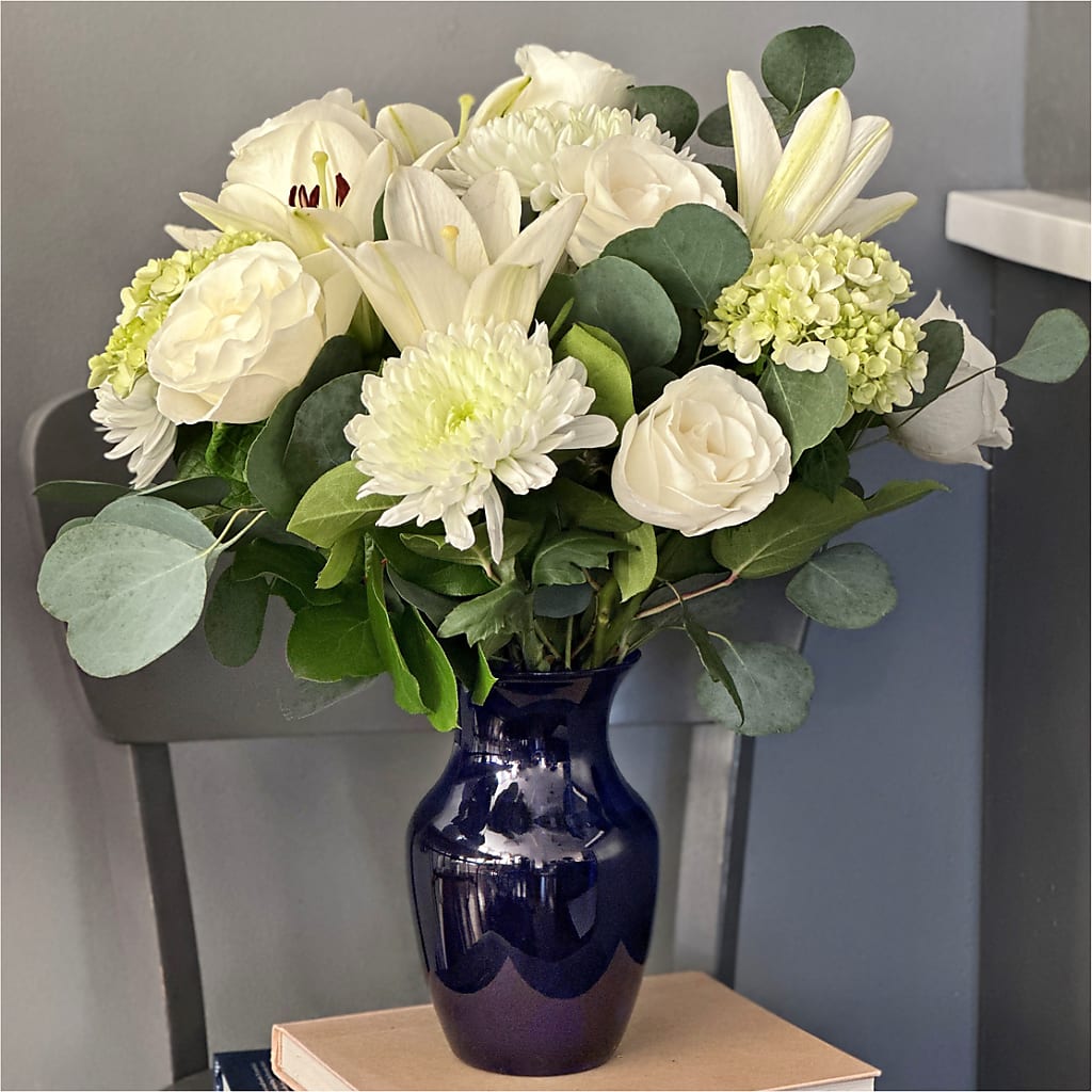 Snowy Dreams Bouquet –  Moda Flowers, Guaynabo PR