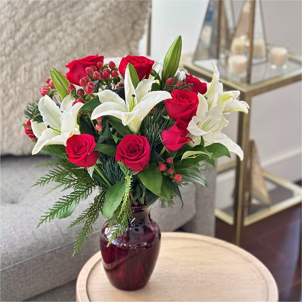 Evergreen Delight Bouquet –  Moda Flowers, Guaynabo PR