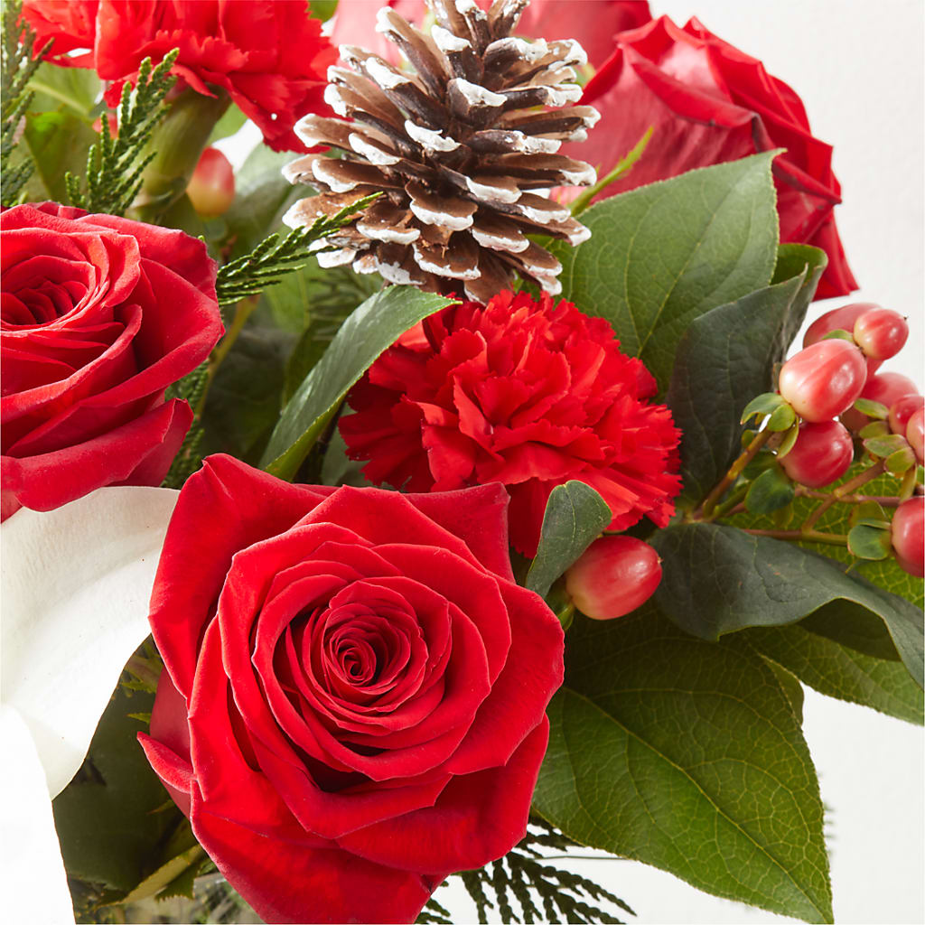 Oh So Jolly Bouquet –  Moda Flowers, Guaynabo PR