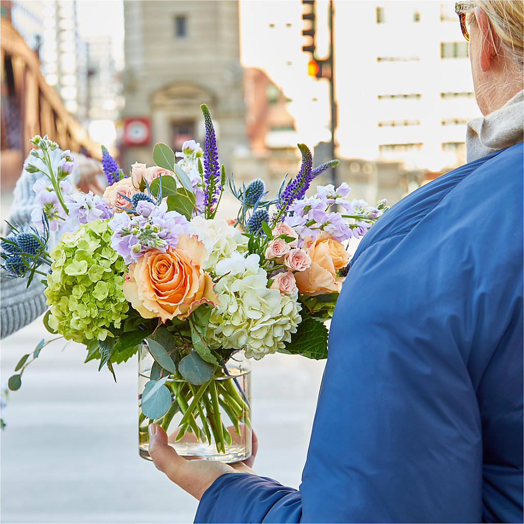 Porch Swing Bouquet –  Moda Flowers, Guaynabo PR