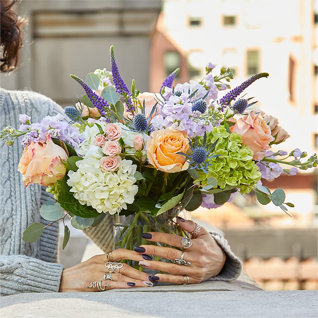 Porch Swing Bouquet –  Moda Flowers, Guaynabo PR